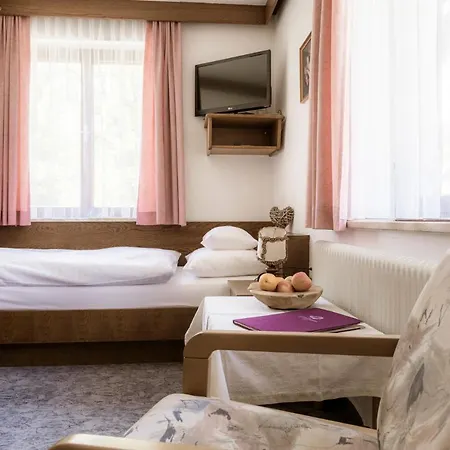 Schaus Lueftenegger Ferienhaus Mauterndorf (Salzburg)